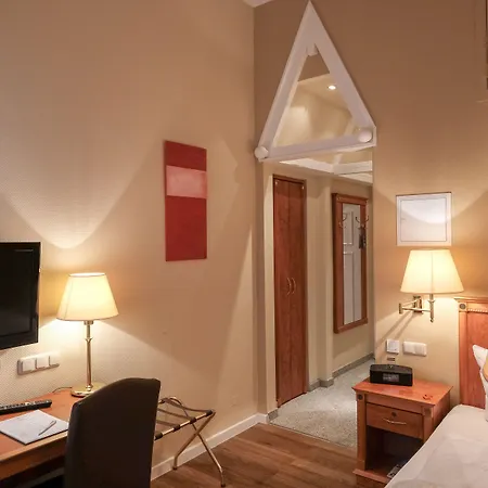 Budget By Hotel Savoy Hannover-3